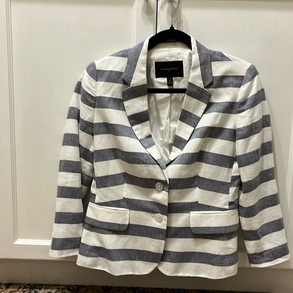 Banana Republic Stripped Linen Blazer